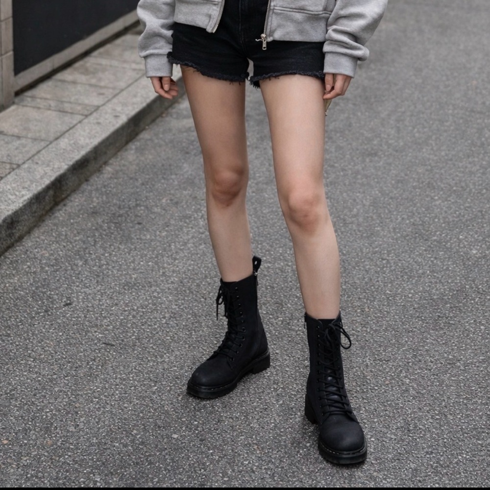 Dr. Martens Black 1899 Fur lined  AirWair Boots with bouncing soles